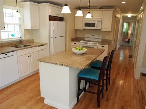 121 Trotters Ln, Marstons Mills, MA 02648 photo 8