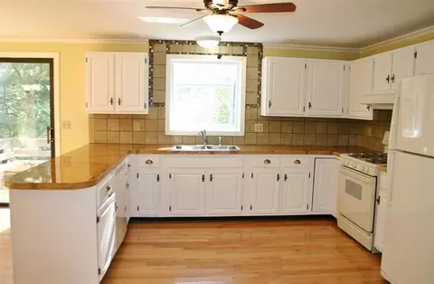 25 Jacqueline Ct, Centerville, MA 02632 photo 6