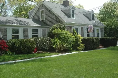 217 Scudder Ave, Hyannis, MA 02601 photo 2