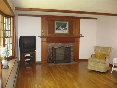 203 Eisenhower Dr, Cotuit, MA 02635 photo 2