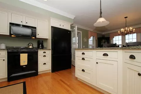 21 Elliot Rd, Mashpee, MA 02649 photo 5