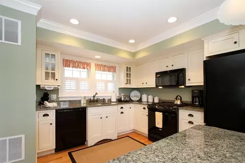 21 Elliot Rd, Mashpee, MA 02649 photo 4