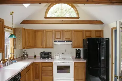 40 Log Cabin Rd, Eastham, MA 02642 photo 3