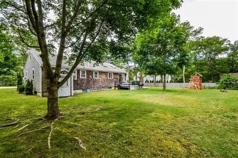 19 Spinnaker Ln, Pocasset, MA 02559 photo 11