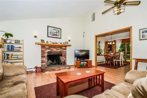 19 Spinnaker Ln, Pocasset, MA 02559 photo 1