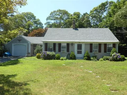 59 Pond View Dr, Centerville, MA 02632 photo 1
