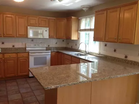 7 Tiffany Rd, Bourne, MA 02532 photo 4