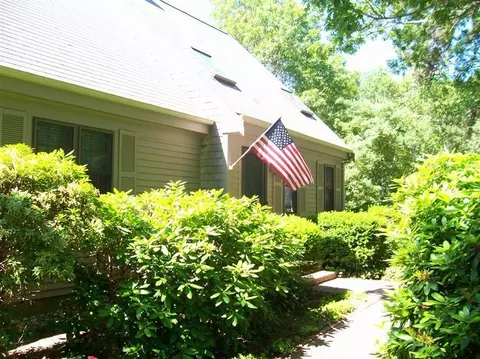 9 Hanson Ln, Barnstable, MA 02630 photo 2