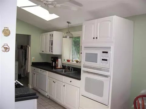 9 Hanson Ln, Barnstable, MA 02630 photo 4
