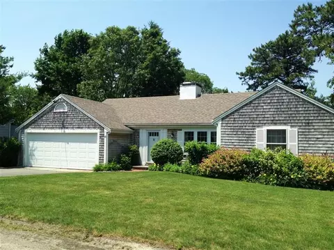 53 Pine Ln, Osterville, MA 02655 photo 2