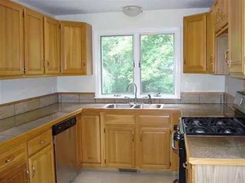 320 Tanglewood Dr, Osterville, MA 02655 photo 8