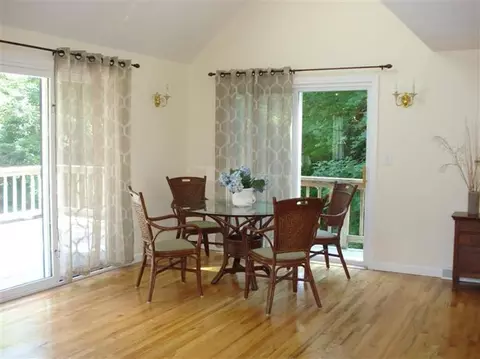 320 Tanglewood Dr, Osterville, MA 02655 photo 3