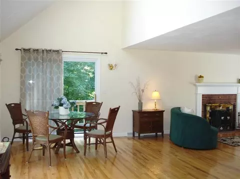 320 Tanglewood Dr, Osterville, MA 02655 photo 2