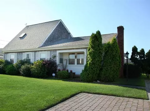146 Short Beach Rd, Centerville, MA 02632 photo 2