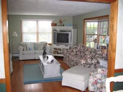 26 Beverly Rd, Pocasset, MA 02559 photo 12