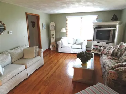 26 Beverly Rd, Pocasset, MA 02559 photo 11