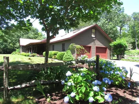 775 County Rd, Pocasset, MA 02559 photo 3