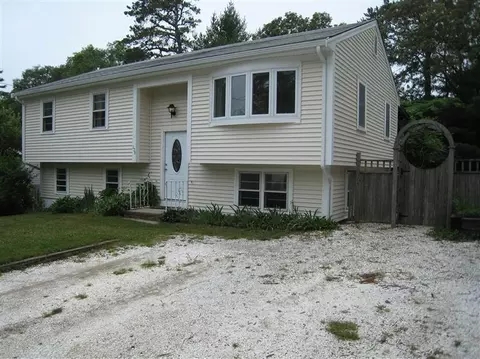 176 Park Ave, East Wareham, MA 02538 photo 2