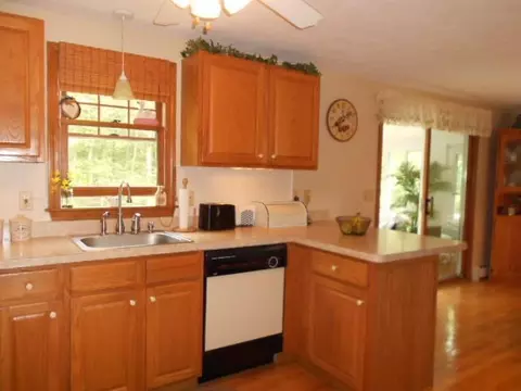 47 Spinnaker Ln, Pocasset, MA 02559 photo 8