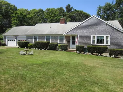 136 Fox Hill Rd, Centerville, MA 02632 photo 1