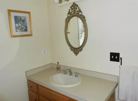 12 Clapp Ln, Sagamore Beach, MA 02562 photo 10