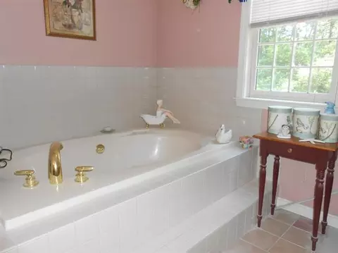 12 Clapp Ln, Sagamore Beach, MA 02562 photo 16