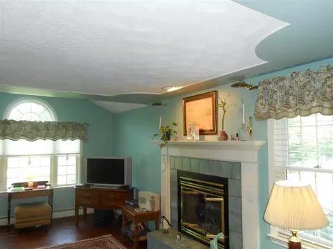 12 Clapp Ln, Sagamore Beach, MA 02562 photo 6