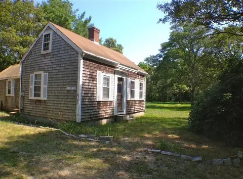 29 Pine Rd, Cotuit, MA 02635 photo 6
