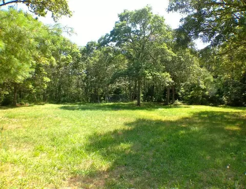 29 Pine Rd, Cotuit, MA 02635 photo 4