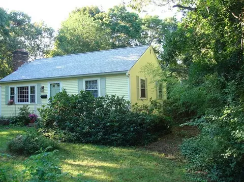 111 Franklin Ave, Hyannis, MA 02601 photo 1