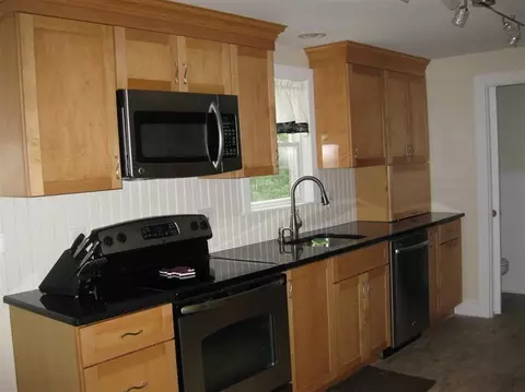 476 County Rd, Pocasset, MA 02559 photo 7