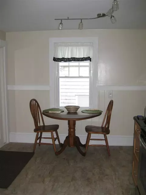 476 County Rd, Pocasset, MA 02559 photo 12