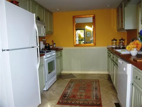37 Treetop Cir, Marstons Mills, MA 02648 photo 5