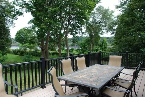 7 Freighthouse Rd, Sagamore, MA 02561 photo 3