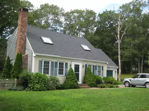 111 Old Post Rd, Centerville, MA 02632 photo 1
