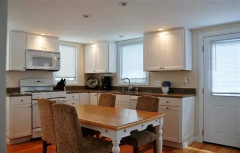 83 Pinehurst Dr, Wareham, MA 02571 photo 3