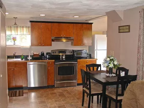 28 General Patton Dr, Hyannis, MA 02601 photo 3