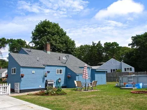 28 General Patton Dr, Hyannis, MA 02601 photo 2