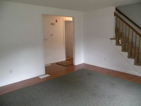 33 Pond View Dr, Mashpee, MA 02649 photo 8