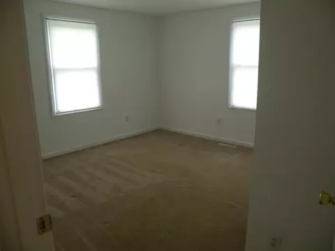 33 Pond View Dr, Mashpee, MA 02649 photo 6