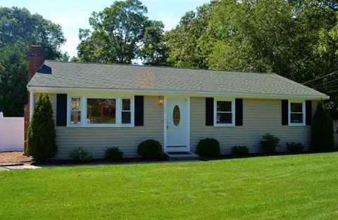 137 Straightway, Hyannis, MA 02601 photo 1