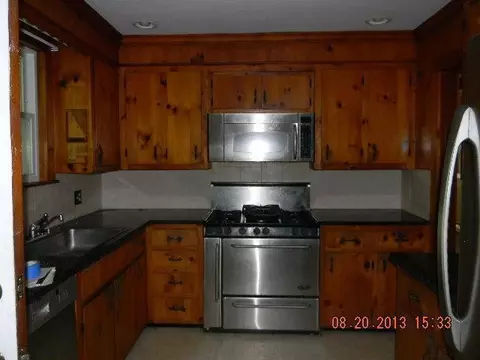 24 Johns Ln, Bourne, MA 02532 photo 9