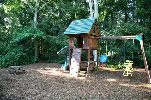 109 Bayview Cir, Osterville, MA 02655 photo 14