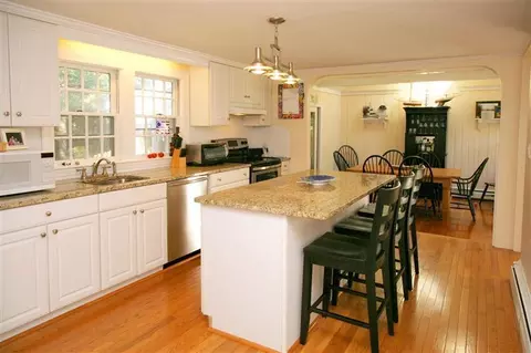109 Bayview Cir, Osterville, MA 02655 photo 5
