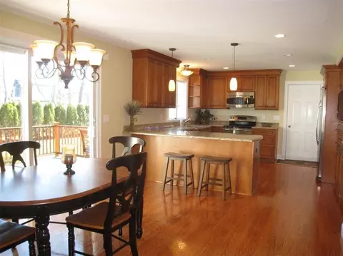 50 Schooner Ln, Hyannis, MA 02601 photo 2
