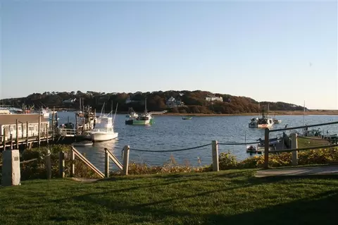 14 Champlain Rd, Chatham, MA 02633 photo 4
