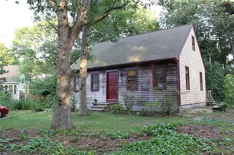 958 Old Stage Rd, Centerville, MA 02632 photo 2