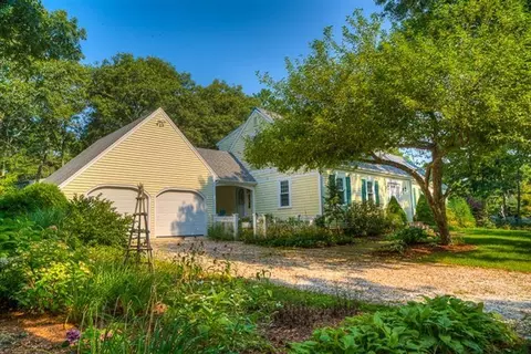 128 Cotuit Cove Rd, Cotuit, MA 02635 photo 2