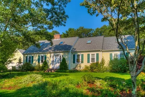 128 Cotuit Cove Rd, Cotuit, MA 02635 photo 1