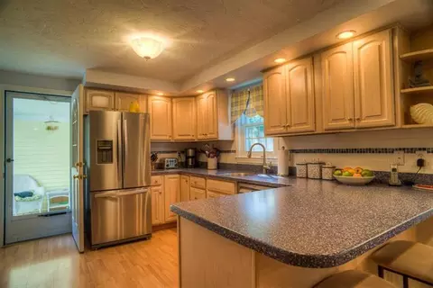 128 Cotuit Cove Rd, Cotuit, MA 02635 photo 8
